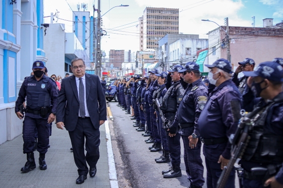 Prefeito Álvaro Dias vai entregar novas viaturas para a Guarda Municipal e Defesa Civil de Natal