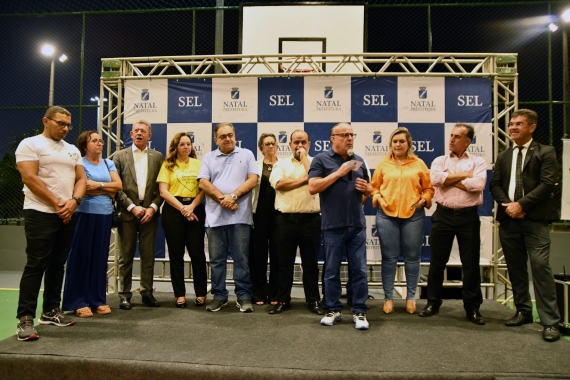 Prefeitura entrega Quadra do Alvorada II revitalizada e com cobertura termoacústica 