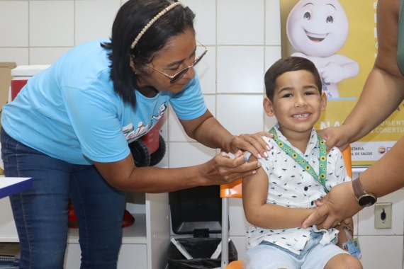 Imunização contra a Influenza e atualização de caderneta vacinal marcam o Dia D em Natal
