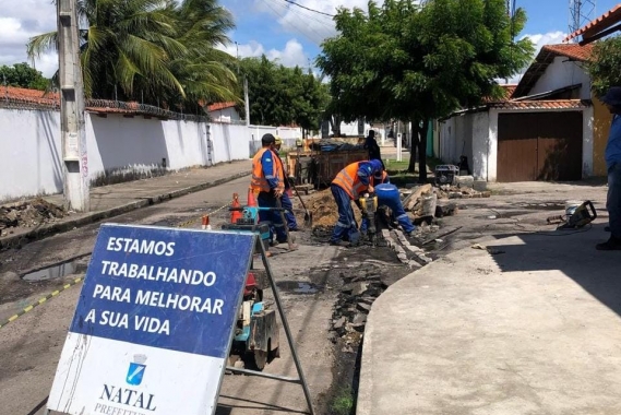 Conjunto Nova Natal recebe serviço de implantação de calhas e recuperação viária