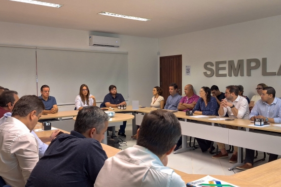 Secretários municipais discutem ações preventivas e corretivas na drenagem urbana 