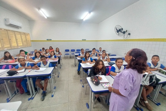 Prefeitura do Natal paga primeira parcela do 13º salário dos professores da Rede Municipal