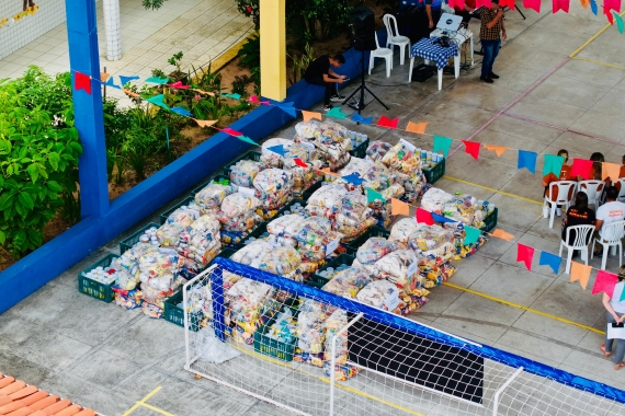 Prefeitura entrega 5 toneladas de alimentos arrecadados no São João de Natal