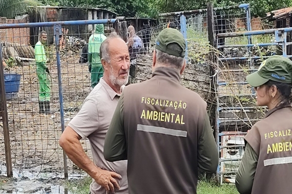Prefeitura realiza operação para combater ocupações irregulares em área de mangue