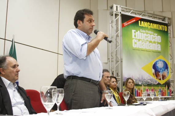 Conferência discute federalizaçãoa da educação básica