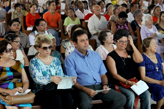  Carlos Eduardo participa de Missa em homenagem aos Mártires de Cunhaú e Uruaçu