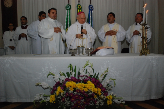 Dom Jaime celebra missa em ação de graça pela passagem de Nossa Senhora da Apresentação na PMN