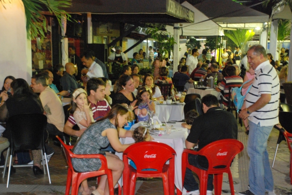 Circuito Gastronômico de Natal leva multidão a Praça das Flores
