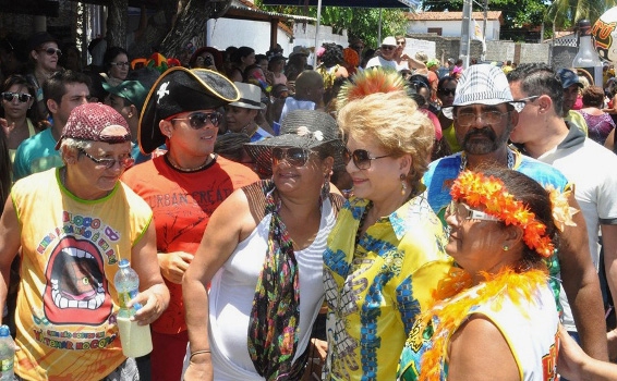 Vice-prefeita encerra carnaval na Redinha
