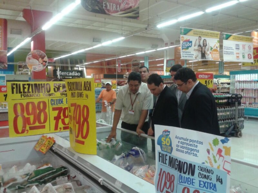 Supermercado Extra do Midway é autuado pelo Procon Natal por desrespeito ao CDC 