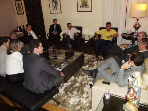 Carlos Eduardo recebe visita do deputado Eduardo Cunha