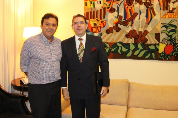 Prefeito Carlos Eduardo recebe desembargador Marcelo Navarro