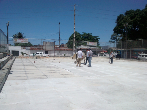 Equipe da SEL vistoria obras em campos e quadras de Natal