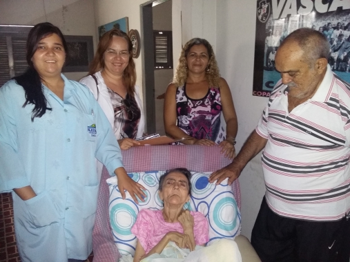  Assistência médica domiciliar atende pacientes debilitados na zona Leste de Natal