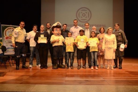 Secretária da STTU conhece projeto Agente Mirim de Trânsito em Cuiabá