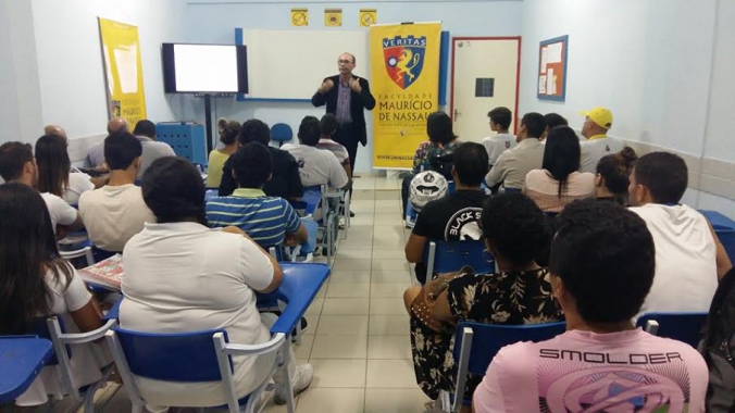 Tema sobre ética e segurança no trânsito é debatido no Maio Amarelo