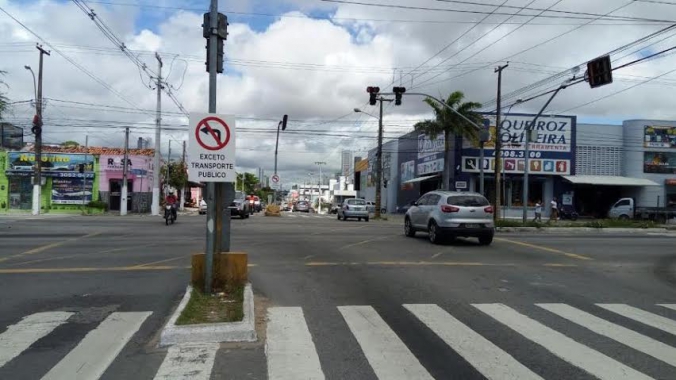 Conversão a esquerda na São José com Bernardo Vieira passa a ser proibida