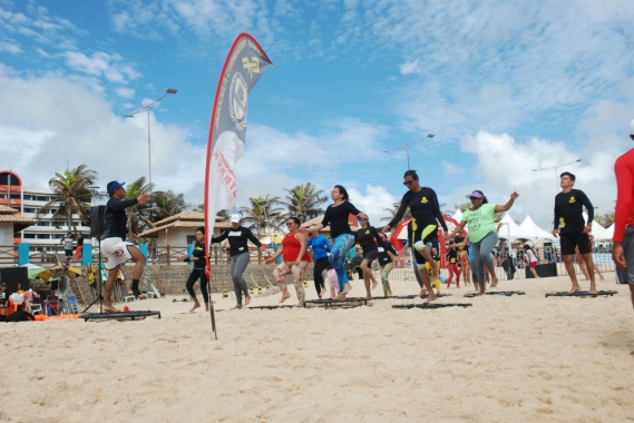Projeto “Nossa Orla” é finalizado com a praia do Meio virando uma grande praça esportiva  