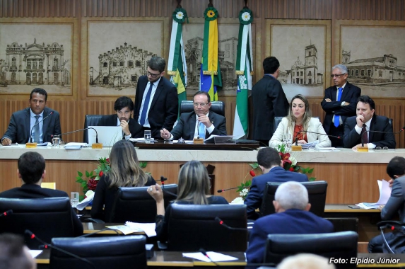 Proposta da Prefeitura que regulamenta circulação de veículos de tração animal é aprovada na CMN
