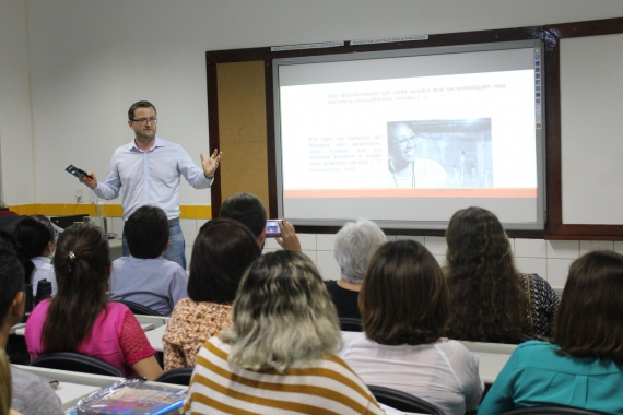 Palestra sobre “Formação e Ética” reuniu professores da Rede Municipal de Natal