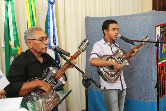 Duelos de Violeiros, Concertos Didáticos, shows, exposições e lazer na Programação Cultural 