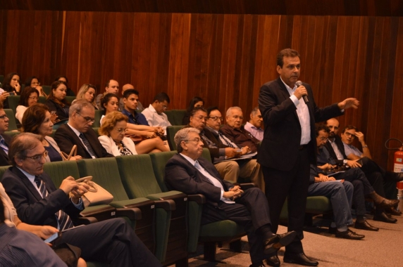 Prefeito Carlos Eduardo participa do Motores do Desenvolvimento
