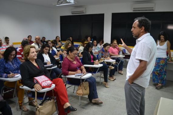 Natal recebe 35 municípios potiguares para discutir Educação em Tempo Integral