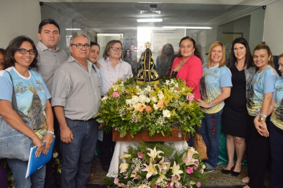 Hospital Municipal de Natal recebe imagem de Nossa Senhora de Aparecida 