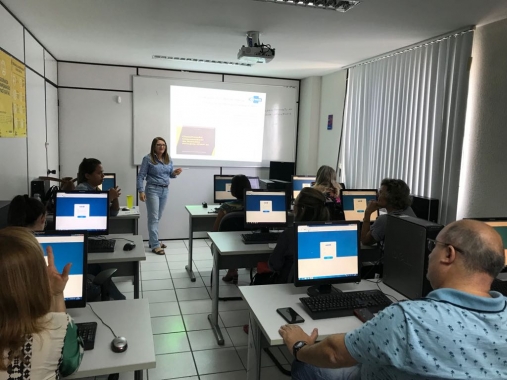Saúde capacita 43 unidades no Prontuário Eletrônico Cidadão
