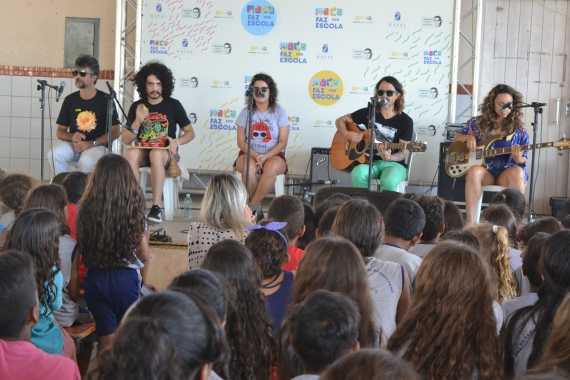 Projeto MADA Faz Escola se apresenta na Escola Municipal Maria Cristina Osório