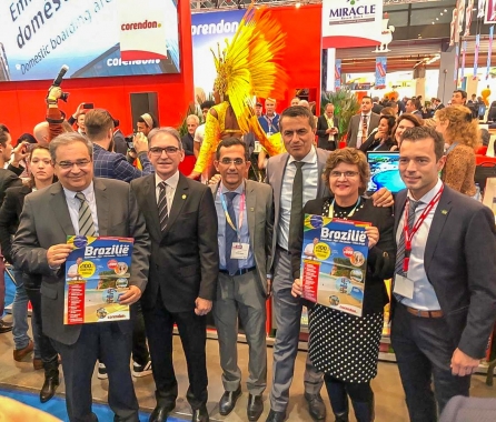 Álvaro Dias participa de lançamento do voo charter da Holanda para Natal 