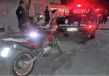 Guarda Municipal rastreia e recupera motocicleta tomada de assalto
