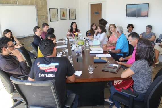 SME apresenta ao SINTE encaminhamentos para pauta da rede