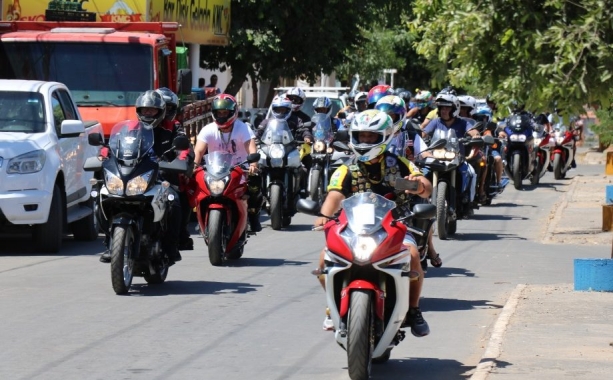 Passeio marca o dia do Motociclista em Natal