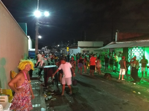 Operação Carnaval: festa de rua com cerca de 200 pessoas é interditada nas Rocas