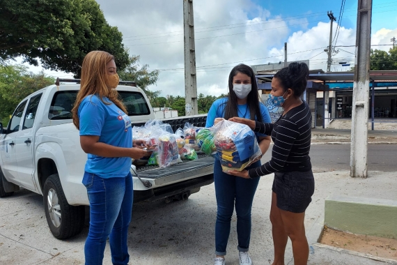 Prefeitura atende instituição filantrópica com cestas básicas