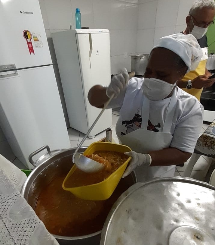 Semtas implanta programa Sopa Solidária na comunidade Treze de Maio