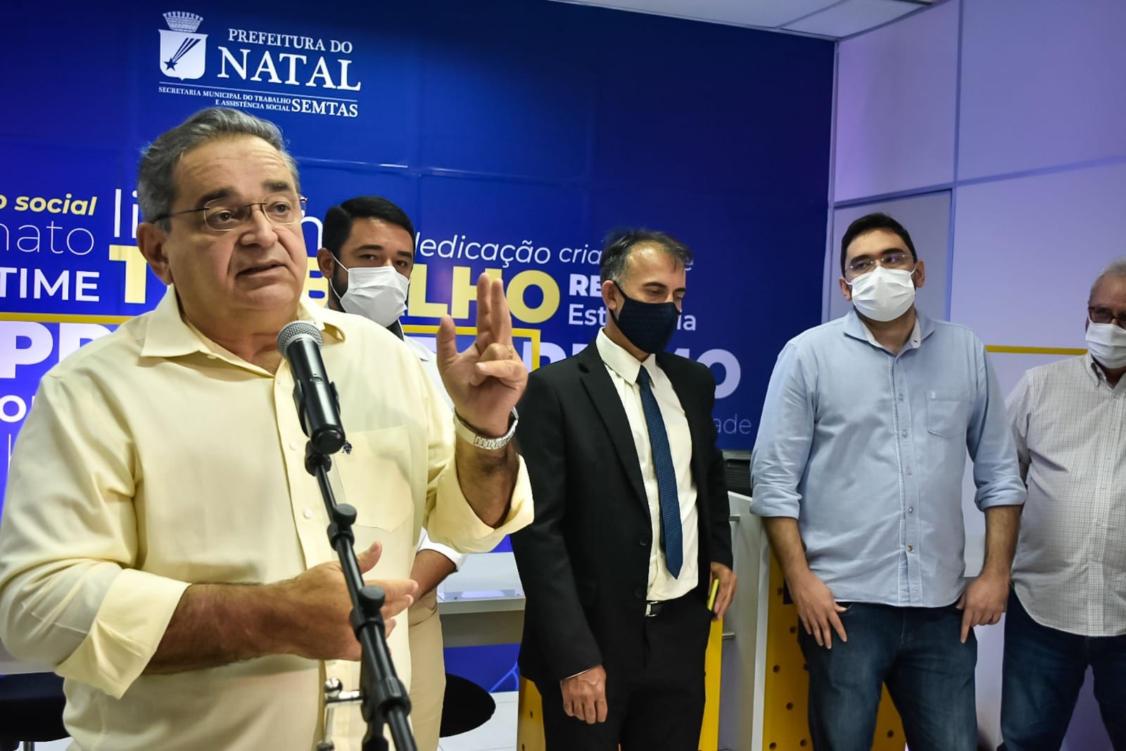 Prefeitura inaugura Centro Municipal de Trabalho e Empreendedorismo e aulas começam com 240 alunos