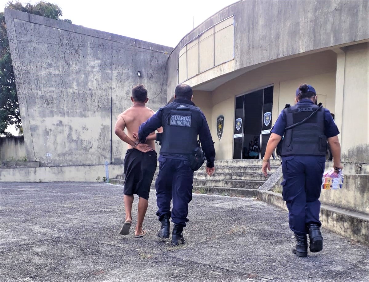 Guarda Municipal prende suspeito de assaltar farmácia na Zona Norte de Natal 