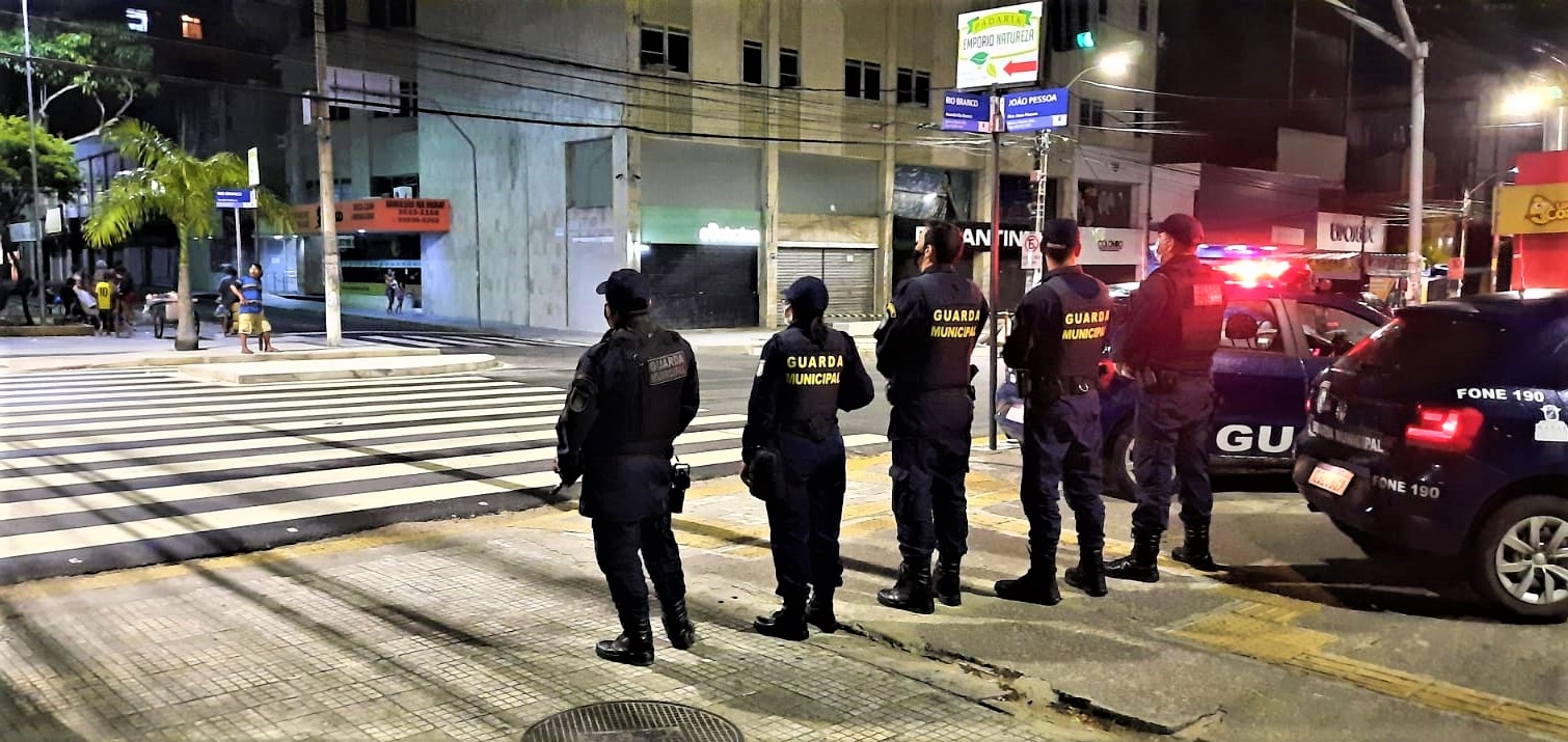 Guarda Municipal realiza operação saturação noturna na Cidade Alta 