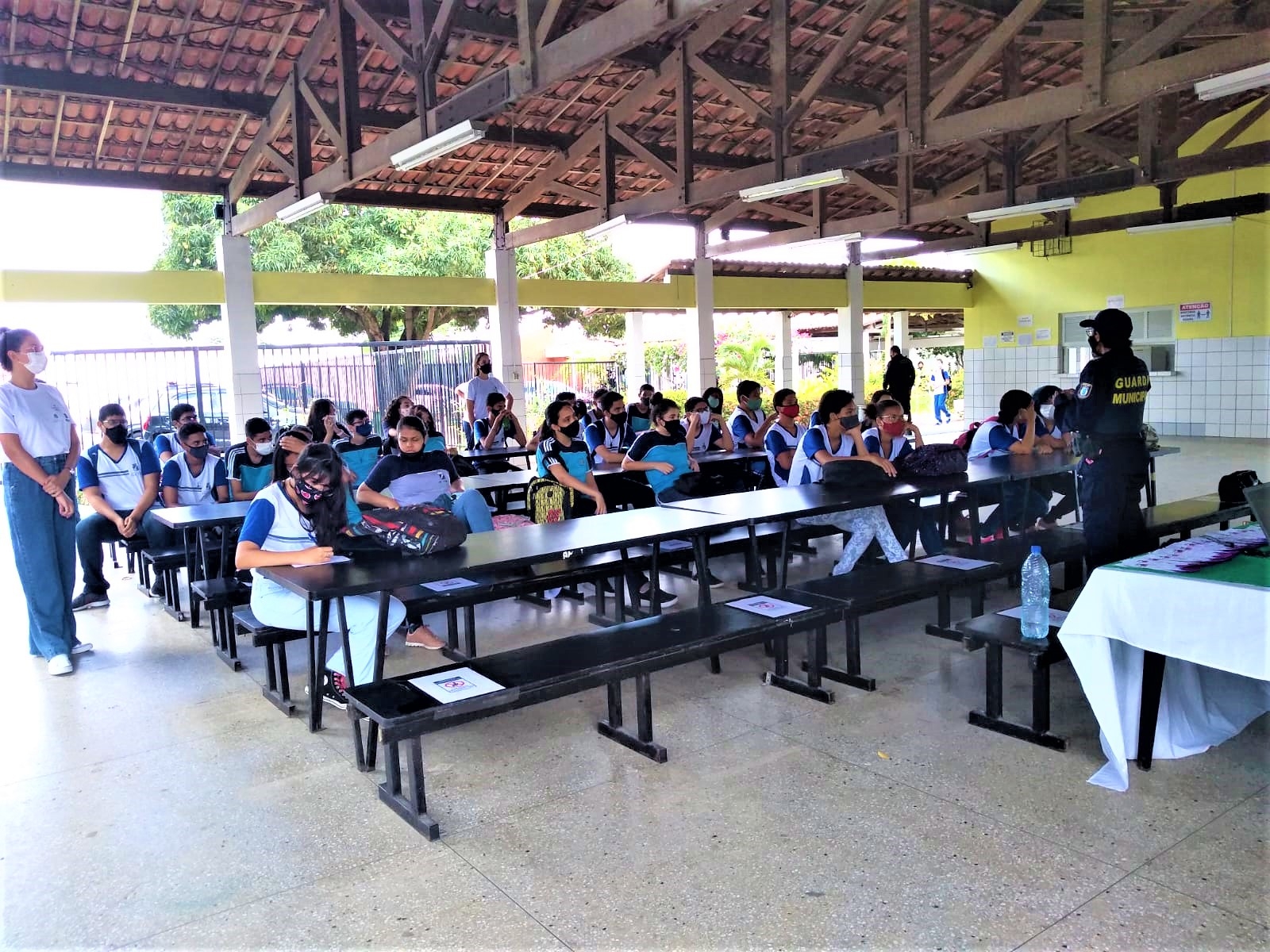 Patrulha Maria da Penha de Natal vai às escolas conscientizar estudantes sobre violência doméstica