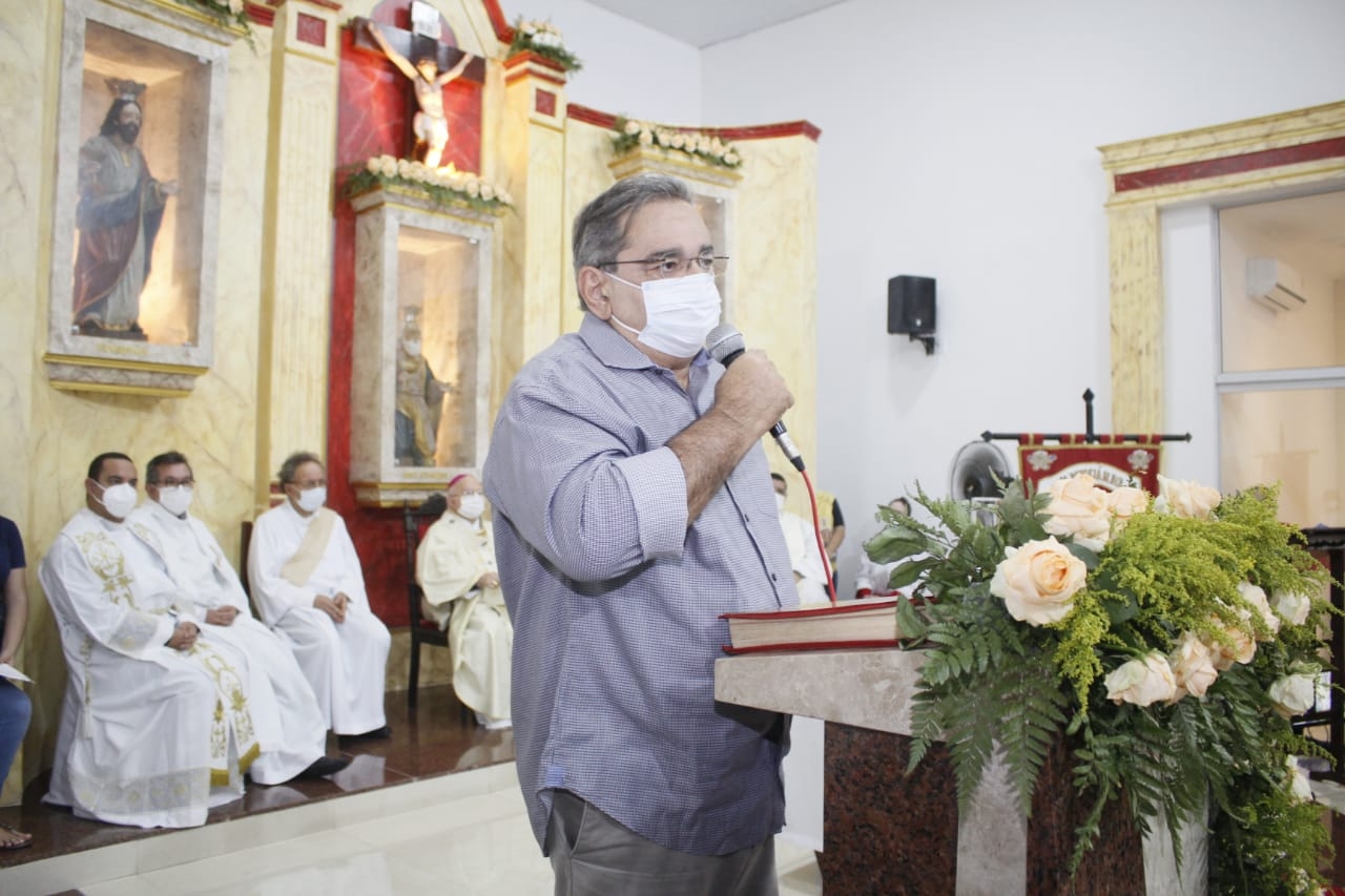 Prefeito participa de missa de encerramento da Festa de Santos Reis 