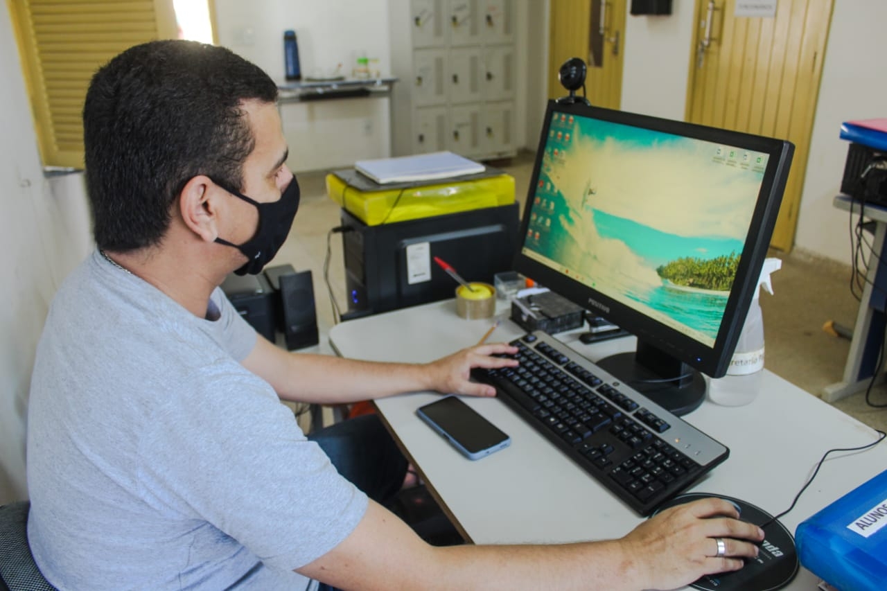 Programa Dinheiro Direto na Escola beneficia unidades de ensino pelo bom desempenho