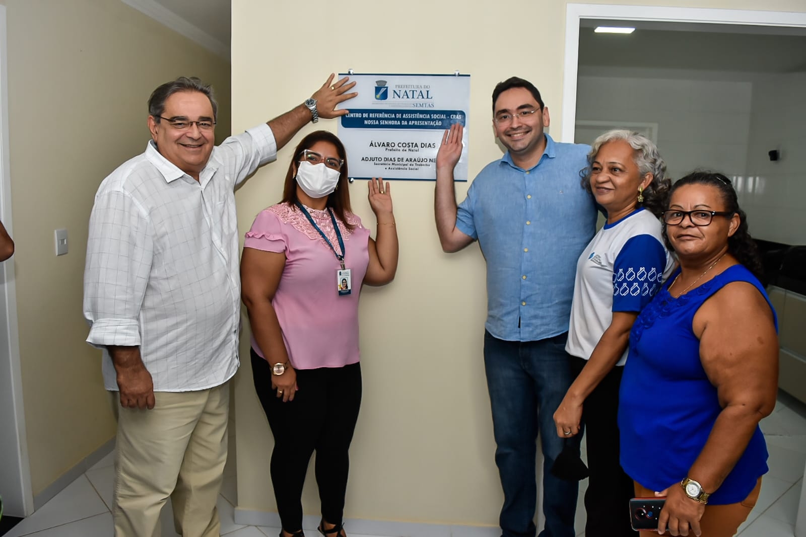 Prefeito Álvaro Dias entrega nova sede do CRAS na Zona Norte