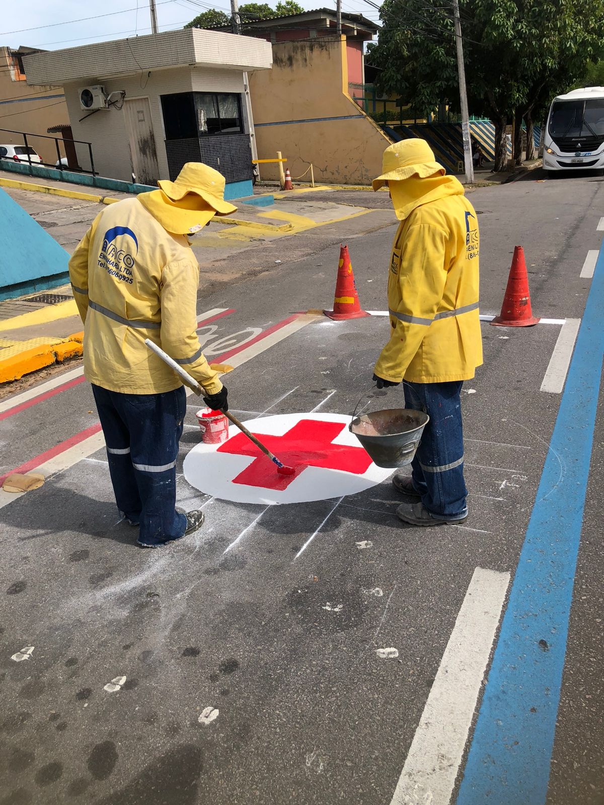 Nova sinalização garante área exclusiva para estocagem de ambulâncias na frente do Hospital Walfre