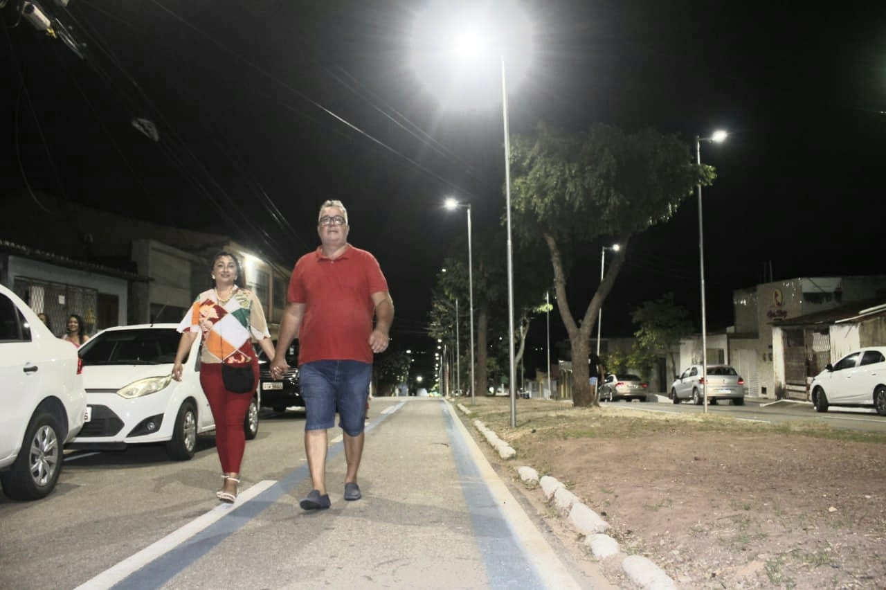 Bairro Nordeste ganha alameda para caminhada com moderna iluminação 