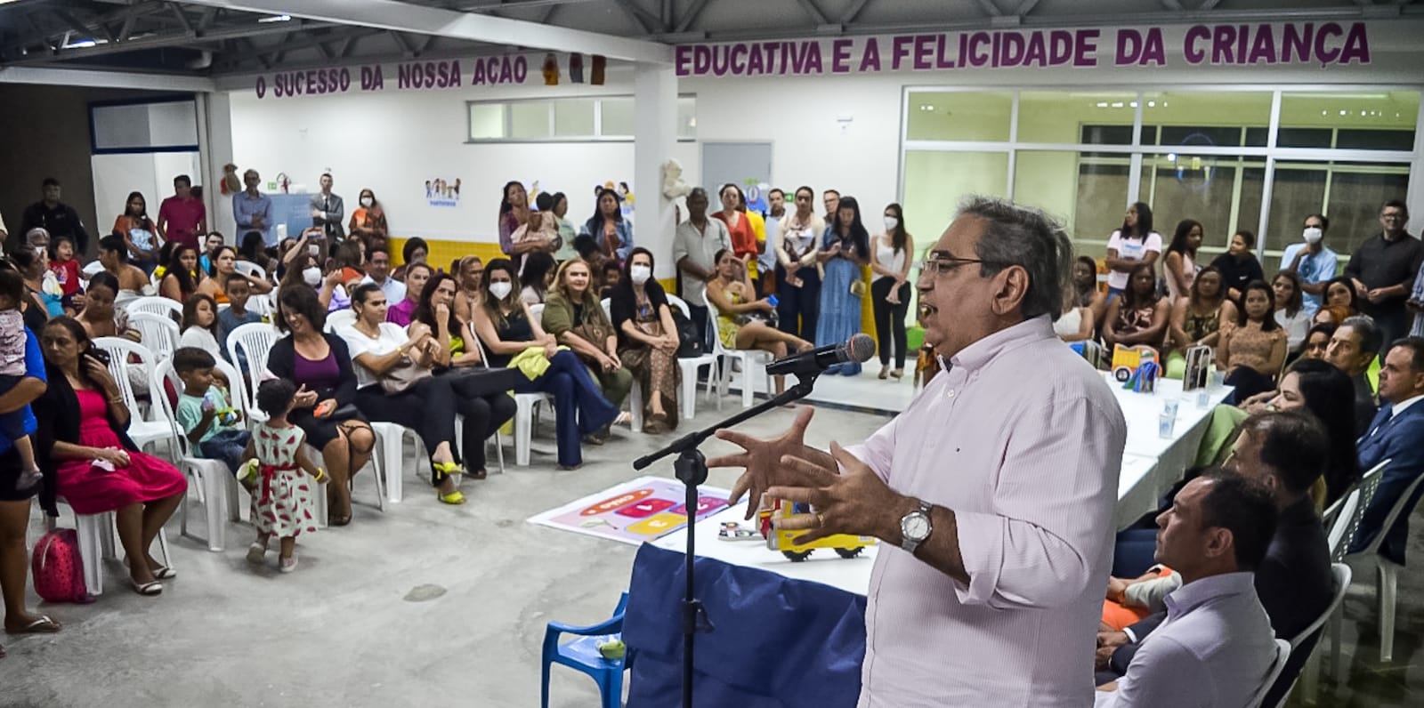 Prefeito Álvaro Dias inaugura CMEI Professora Marluce Carlos de Melo 