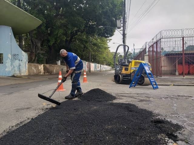 Bairros da zona Norte recebem serviços de infraestrutura nesta quarta-feira 