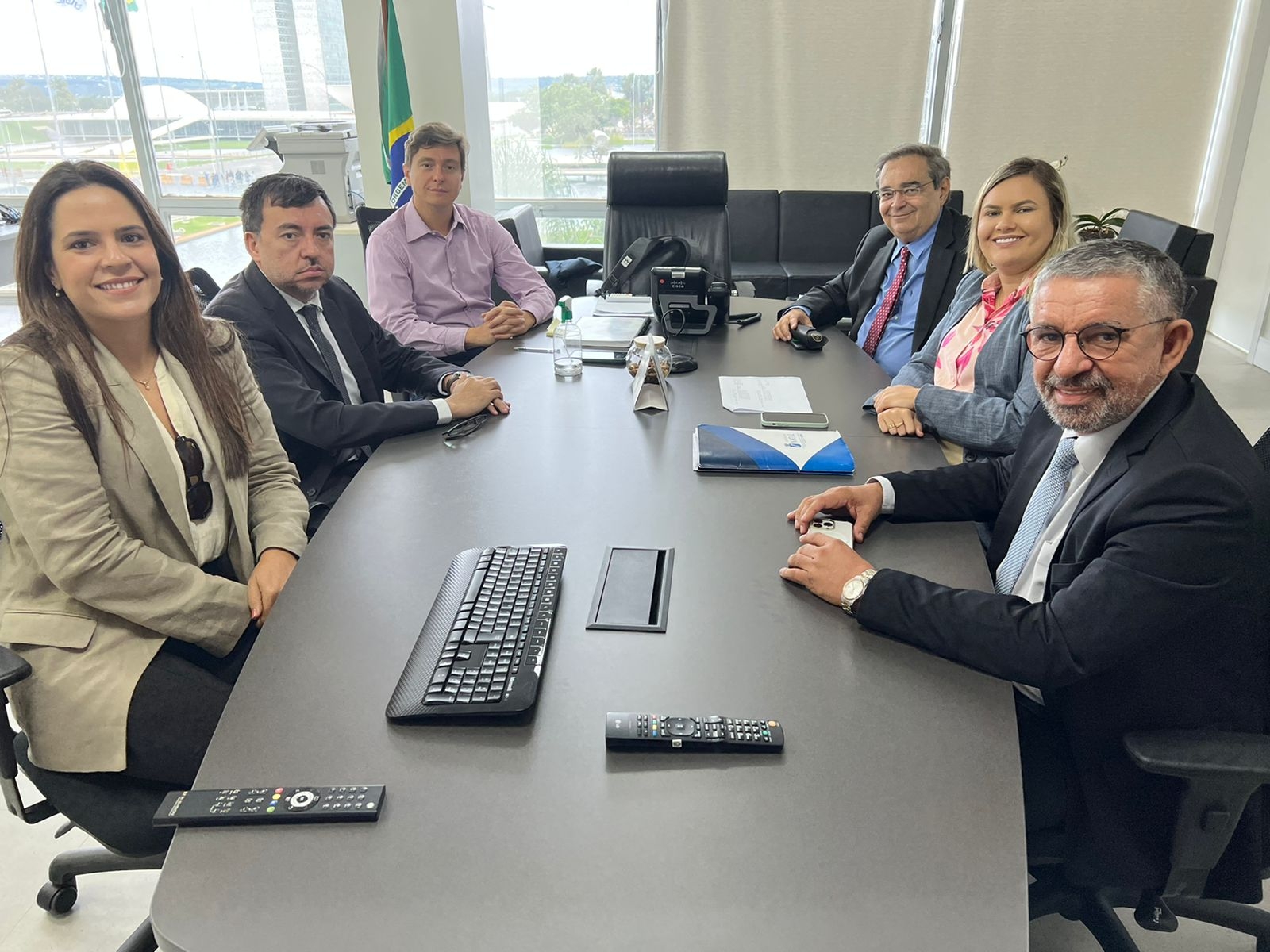 Álvaro Dias cumpre agenda em Brasília para liberar recursos