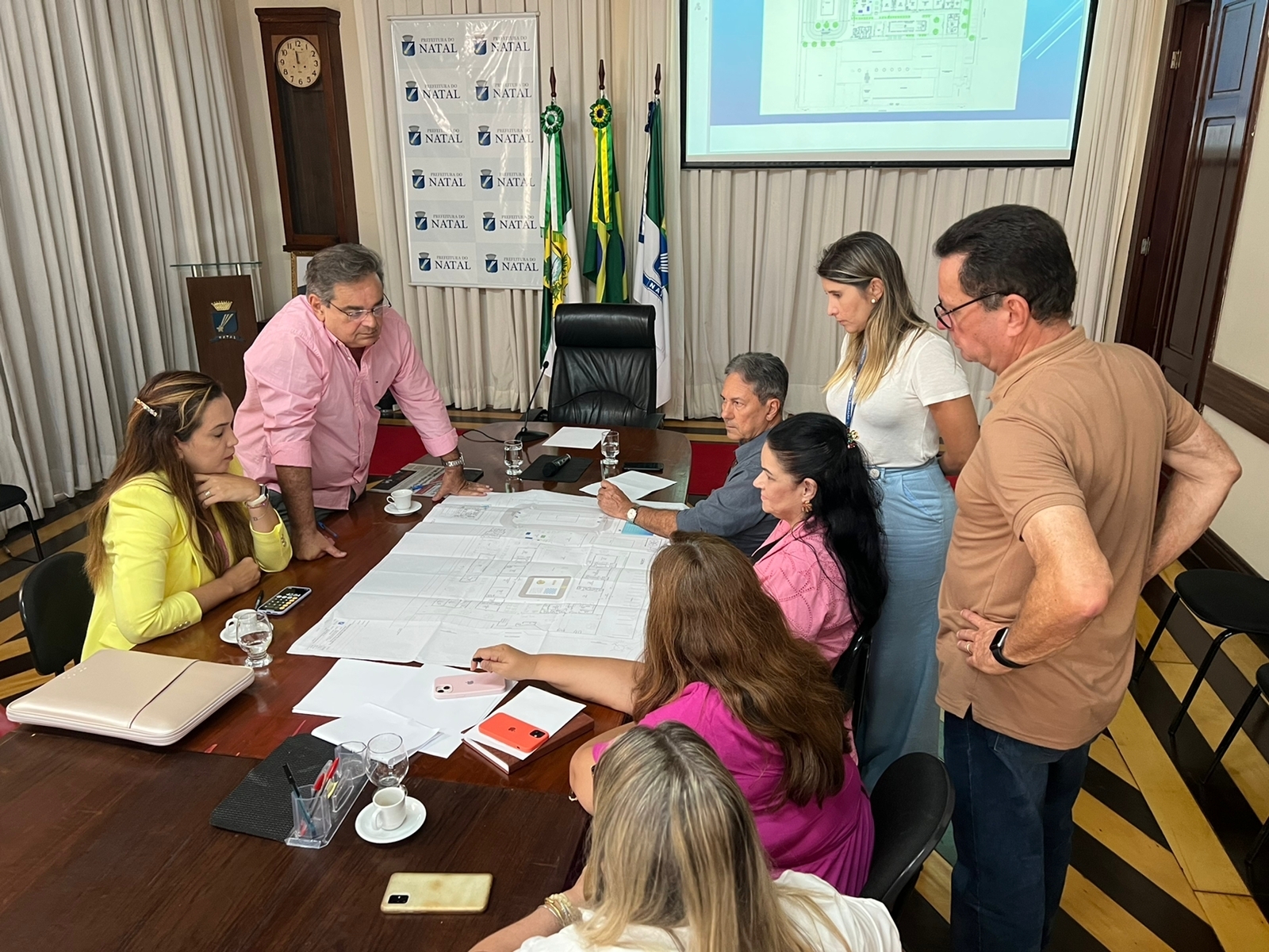 Reunião discute projeto do Complexo Educacional Padre Tiago Theisen